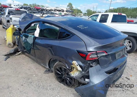 2022 Tesla Model Y Long Range Dual Motor All-Wheel Drive из США, поврежденный, VIN 7SAYGDEE8NF443194